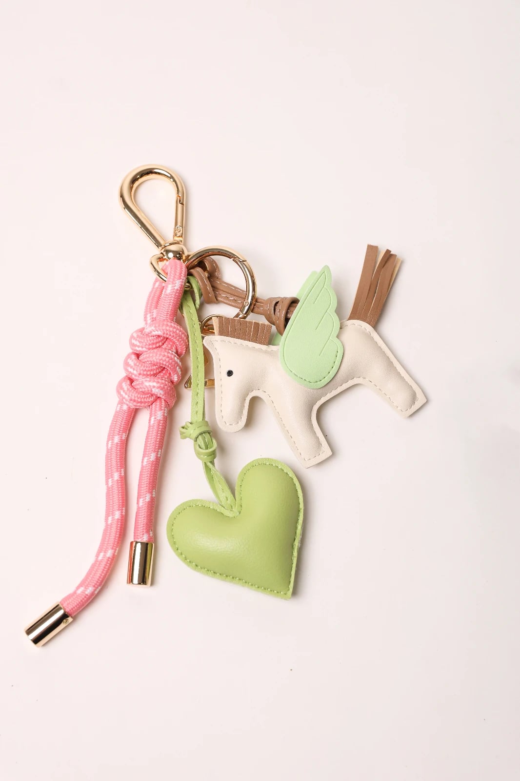 Key Chain Barbie + Corazón verde