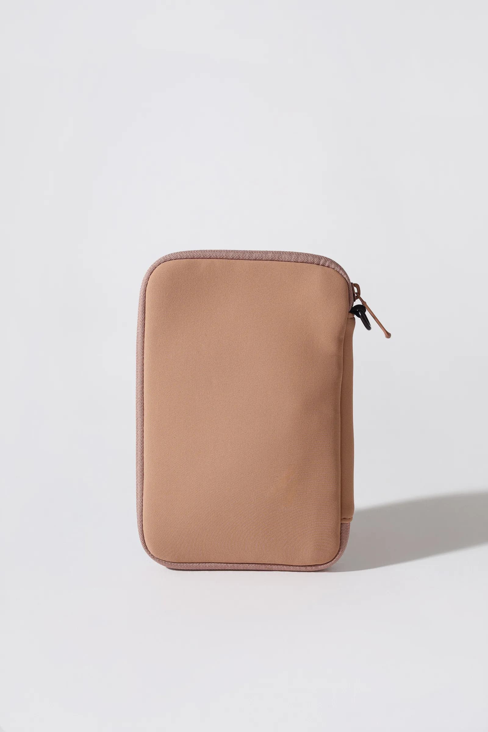 Passport wallet - Tan